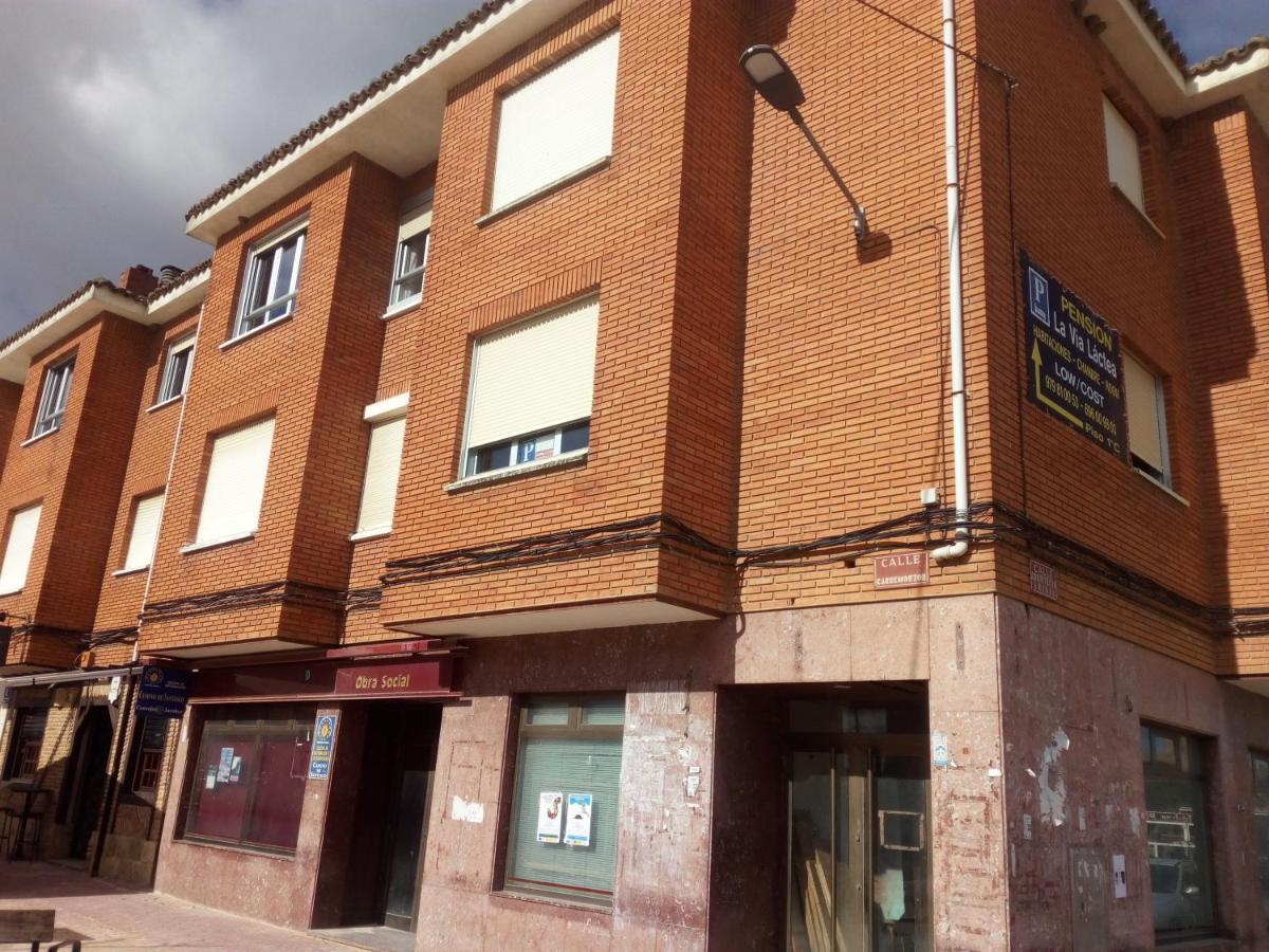 APARTAMENTO Pensión La Vía Láctea Hotel Frómista Exterior foto