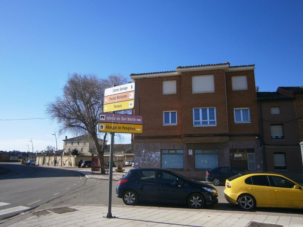 APARTAMENTO Pensión La Vía Láctea Hotel Frómista Quarto foto