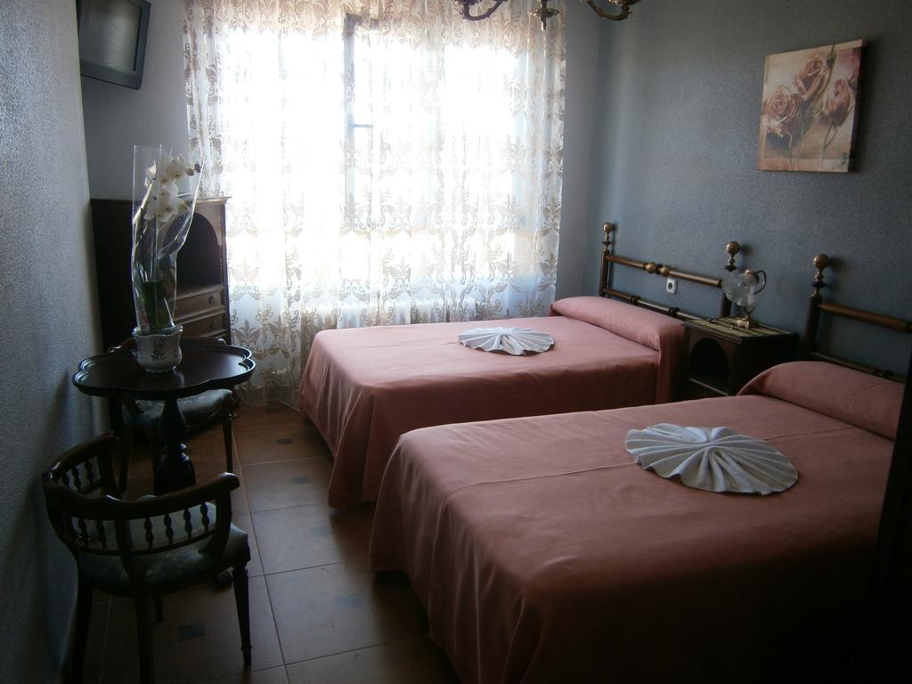 APARTAMENTO Pensión La Vía Láctea Hotel Frómista Quarto foto